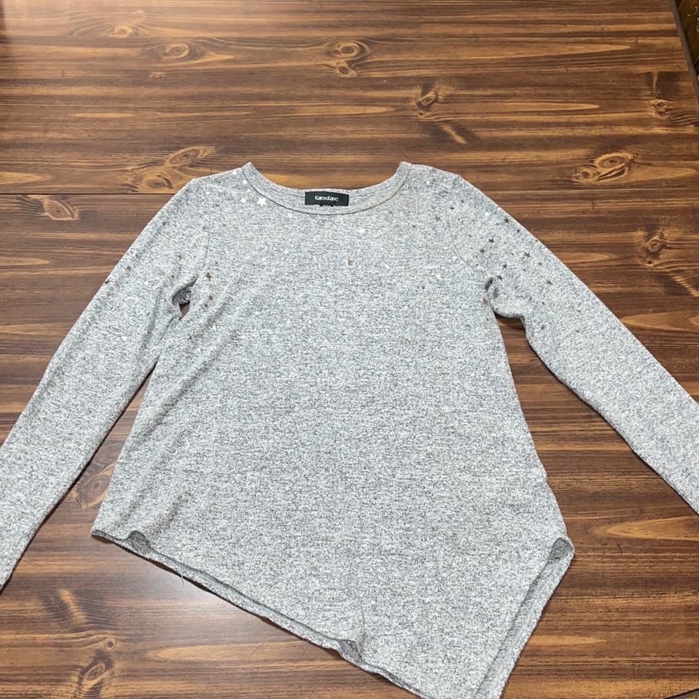Karen Kane Heather Gray w/ Stars Long Sleeve Asymmetric Hem Sweater Top
Size XS